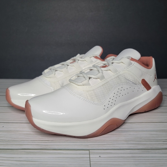 Women's Air Jordan 11 CMFT Low Sail/Sky J Orange Size 8.5 - DV2629 108 - Picture 5 of 11